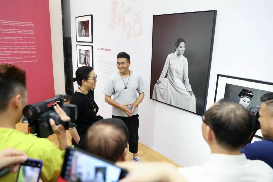时隔一载，，，，，，，美好再续，，，，，，，fun88官网地产&amp;amp;amp;肖全荆门新面庞摄影展温情启幕